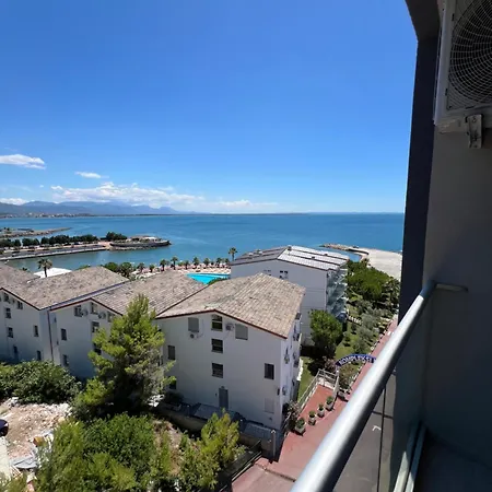 Apartament Lisi 67 *